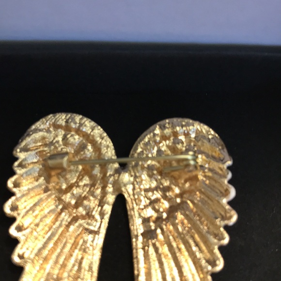 NEW BEAUTIFUL ANGEL PIN (BROOCH) - Picture 4 of 5